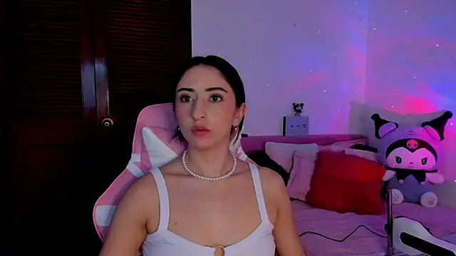 Snapshot of gabyye_capprins chatting on February 2025 10:50:02 PM gabyye capprins online show from February 2025 10:50:02 PM