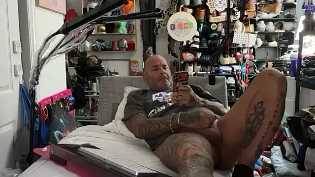 joeytatts66 online show from June 2026 02:36:02 AM