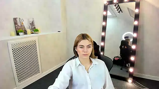 Cherry Price online show from December 2024 12:43:02 AM