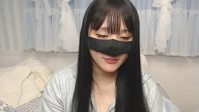 yua0727 online show from June 2026 01:41:02 PM