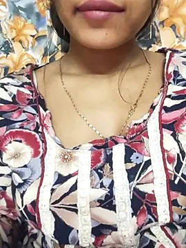 Snapshot of Sania-Love chatting on February 2025 07:49:01 PM Sania-Love online show from February 2025 07:49:01 PM