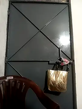 Snapshot of Sania-Love chatting on February 2025 07:23:01 AM Sania-Love online show from February 2025 07:23:01 AM