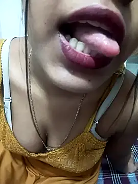 Snapshot of Sania-Love chatting on February 2025 11:41:02 AM Sania-Love online show from February 2025 11:41:02 AM