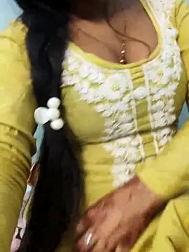 Snapshot of Sania-Love chatting on March 2025 06:01:02 PM Sania-Love online show from March 2025 06:01:02 PM