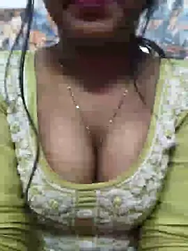 Snapshot of Sania-Love chatting on March 2025 09:05:02 PM Sania-Love online show from March 2025 09:05:02 PM