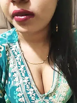 Snapshot of Sania-Love chatting on June 2026 02:42:02 AM Sania-Love online show from June 2026 02:42:02 AM
