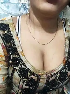 Snapshot of Sania-Love chatting on July 2026 06:14:02 PM Sania-Love online show from July 2026 06:14:02 PM