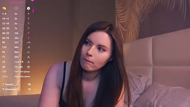 Snapshot of LoraDevon chatting on January 2025 07:09:02 PM LoraDevon online show from January 2025 07:09:02 PM