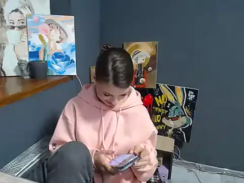 felicity gold online show from March 2026 08:26:33 AM