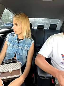 DonorDi online show from September 2025 01:00:02 PM