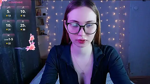 Snapshot of Miya_Mark chatting on February 2025 06:59:02 PM Miya Mark online show from February 2025 06:59:02 PM