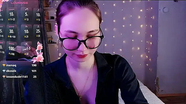 Snapshot of Miya_Mark chatting on March 2025 05:28:02 PM Miya Mark online show from March 2025 05:28:02 PM