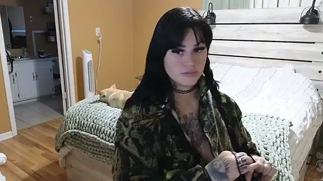 TexasTattooedHouseWife online show from October 2025 01:25:01 PM