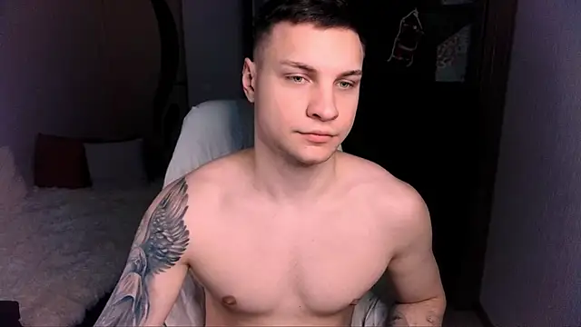 handsome guy01 online show from December 2024 12:47:01 AM