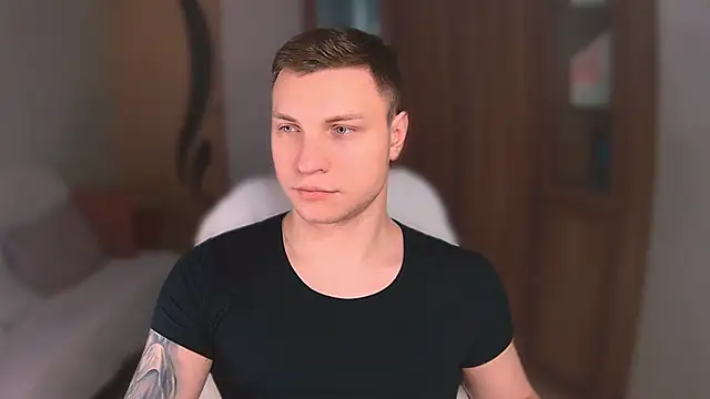 handsome guy01 online show from February 2025 04:44:02 AM