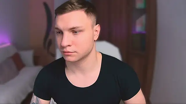 handsome guy01 online show from March 2025 04:01:01 AM