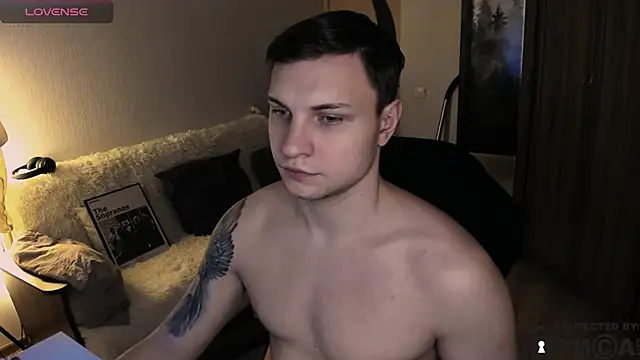 handsome guy01 online show from November 2025 07:08:01 AM