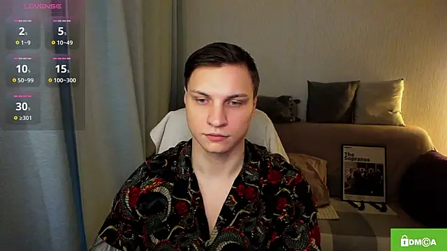 Snapshot of handsome_guy01 chatting on June 2026 05:17:02 PM handsome guy01 online show from June 2026 05:17:02 PM