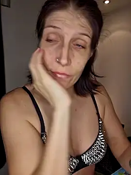 Snapshot of Lenchen_ chatting on December 2024 09:17:01 PM Lenchen online show from December 2024 09:17:01 PM