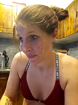 Lenchen  online show from March 2026 08:36:01 PM