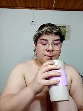 amalia love online show from March 2025 01:09:02 AM