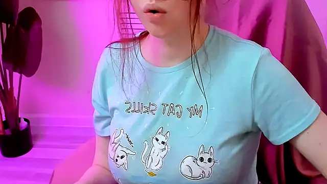 CarolGiggly online show from April 2026 10:22:01 PM