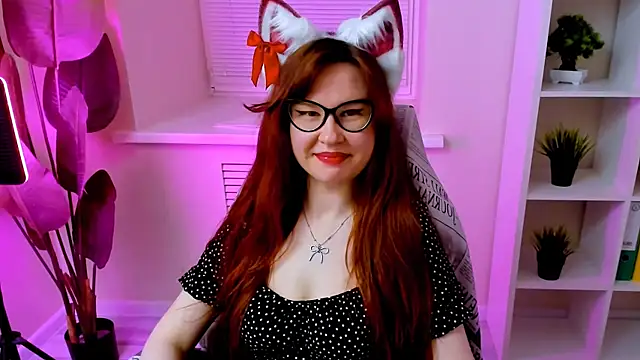 Snapshot of CarolGiggly chatting on July 2026 11:24:02 PM CarolGiggly online show from July 2026 11:24:02 PM