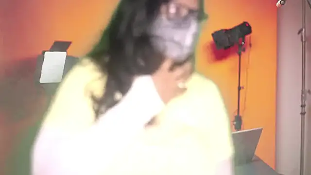 Snapshot of mamoni91 chatting on September 2025 03:11:01 AM mamoni91 online show from September 2025 03:11:01 AM