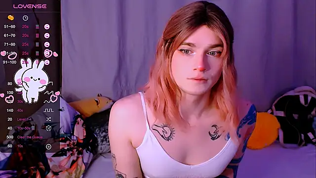 Alice Hells online show from November 2025 03:28:02 AM