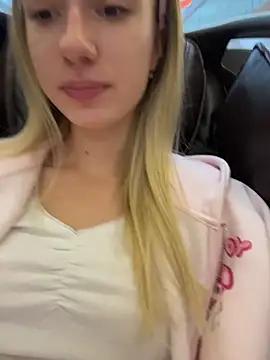 Snapshot of Lia__Love chatting on November 2025 12:17:01 PM Lia Love online show from November 2025 12:17:01 PM