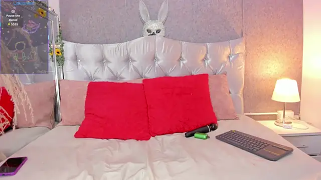 GABYTAYLOR  online show from September 2025 01:34:02 PM