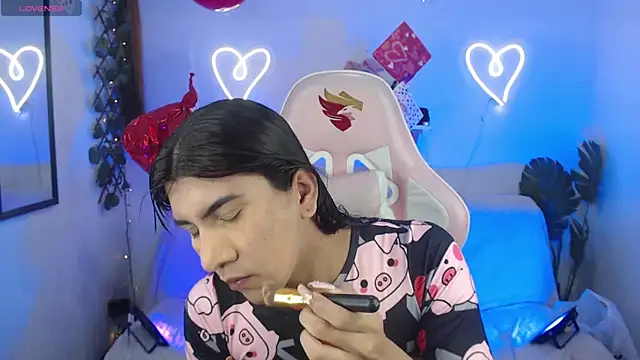 Tefy bratz online show from February 2025 02:14:02 PM