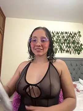 Snapshot of Kay_LustyWife chatting on February 2025 02:37:01 PM Kay LustyWife online show from February 2025 02:37:01 PM