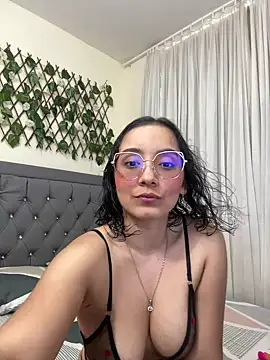 Snapshot of Kay_LustyWife chatting on February 2025 07:38:01 PM Kay LustyWife online show from February 2025 07:38:01 PM