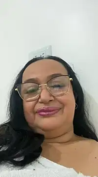 GiaNahomi online show from December 2024 02:24:02 PM