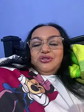 GiaNahomi online show from December 2024 01:59:02 PM