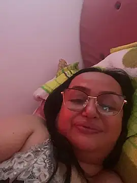 GiaNahomi online show from January 2025 07:28:02 PM