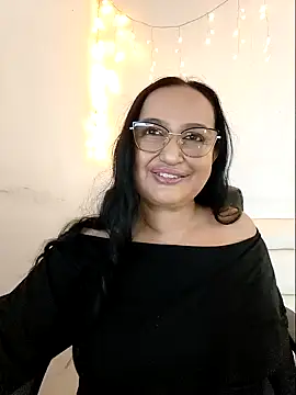 GiaNahomi online show from January 2025 04:25:02 AM