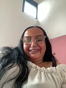 GiaNahomi online show from January 2025 08:31:02 PM