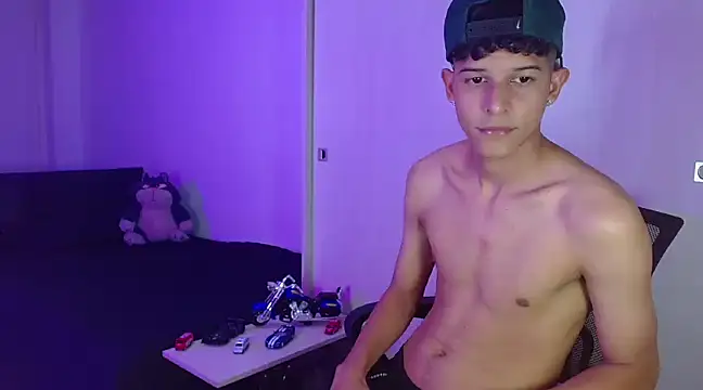 LiamGadiell online show from February 2025 12:06:01 AM