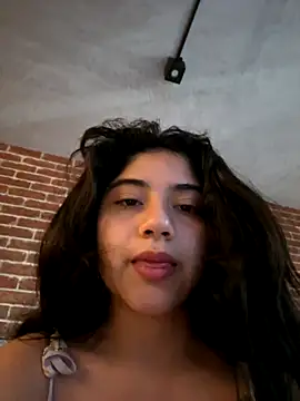 charlyNt17031 online show from September 2025 10:32:01 PM