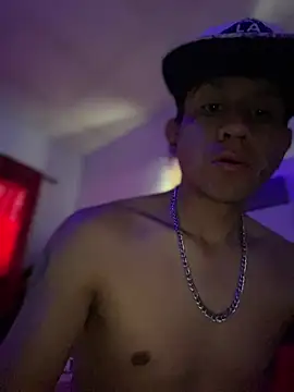 oiram27 online show from April 2026 08:56:01 PM