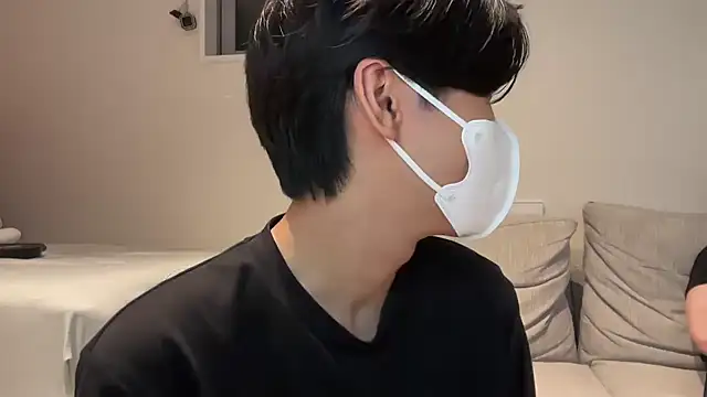 Lio kun online show from October 2025 02:05:01 PM