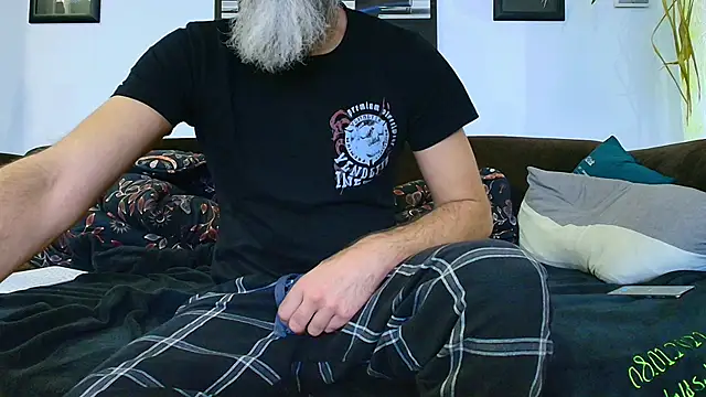 Snapshot of Kingsscepter chatting on November 2025 06:39:01 PM Kingsscepter online show from November 2025 06:39:01 PM