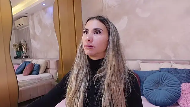 JullyBlair online show from October 2025 04:10:02 AM