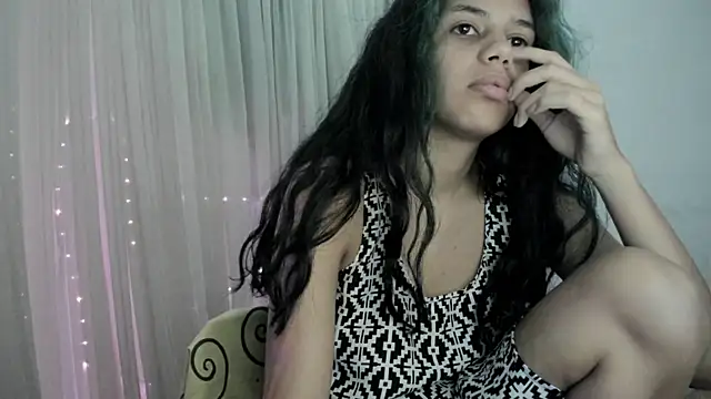 Snapshot of IvyLayla_ chatting on February 2025 12:52:01 AM IvyLayla online show from February 2025 12:52:01 AM