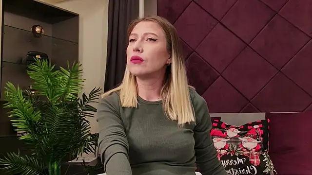 ClaraEcho online show from January 2025 04:22:02 AM
