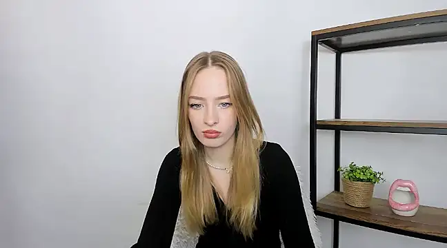 LilaGold online show from December 2024 03:44:02 PM