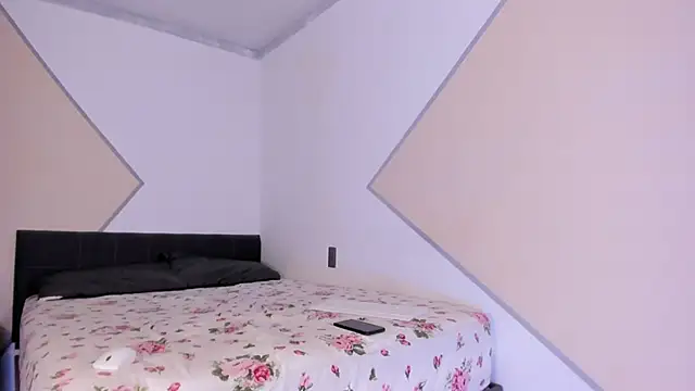 Elalove  online show from November 2025 08:04:01 AM