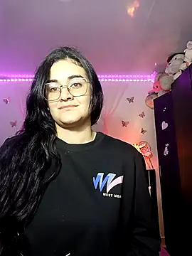 Snapshot of Hanna_Kinsley chatting on January 2025 03:29:02 AM Hanna Kinsley online show from January 2025 03:29:02 AM